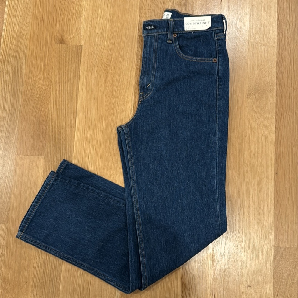 NWT- Abercrombie ultra high-rise 90s straight jean. Size 28 regular - Picture 6 of 6